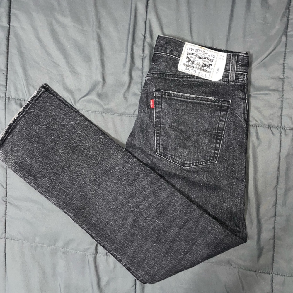 Levi's Men's Dark Gray Straight Jeans